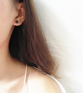 韩版简约百搭玫瑰金黑色耳钉男女款流行时尚防过敏钛钢耳环耳饰品