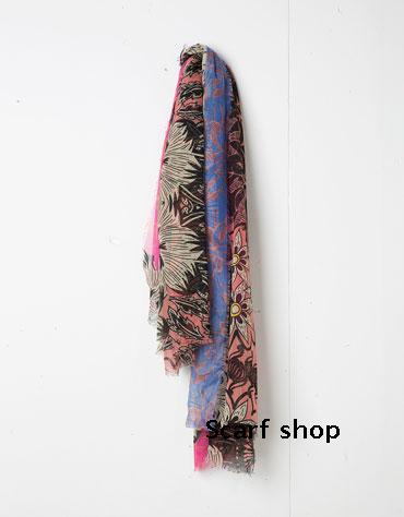 西班牙BERSHKA围巾18春季薄款植物花朵印花丝巾多功能女生沙滩巾