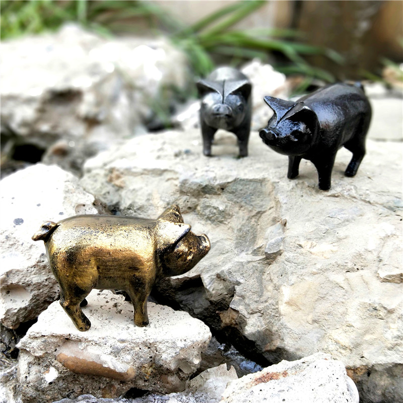 铸铁工艺品小猪摆件铁艺动物猪庭院水池盆景家居摆设花园假山装饰