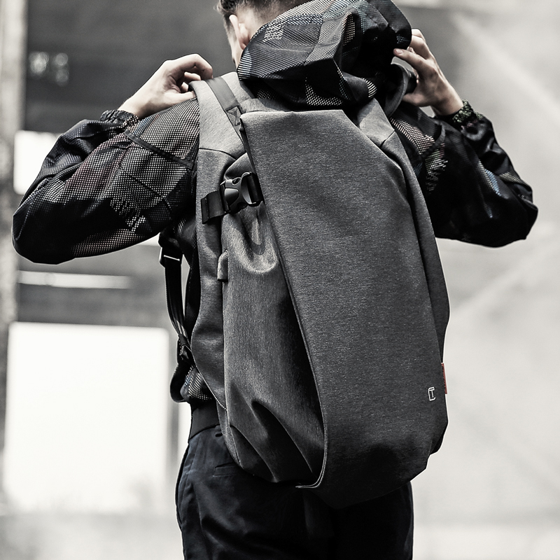双肩包男士时尚潮流背包韩版大容量电脑书包大学生运动休闲旅行包