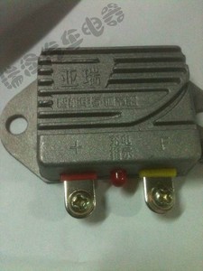 发电机 /span>电子 span class=h>调节器 /span>通用型稳定电压14v/ 