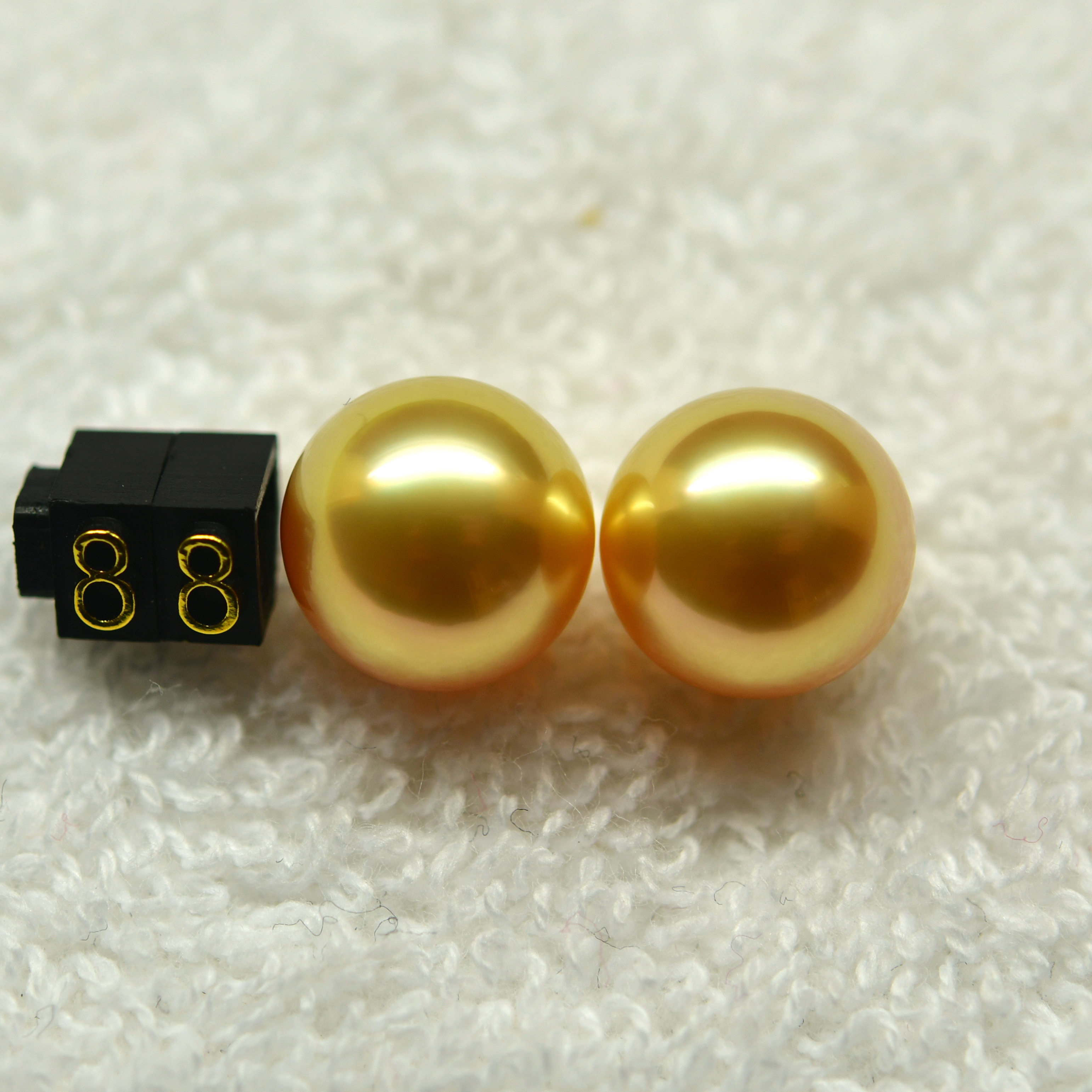 海臣珍珠  9-14mm 深金色  金黄南洋金珠裸对珠 耳环正圆 SGD