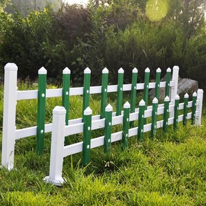 塑钢草坪护栏图片