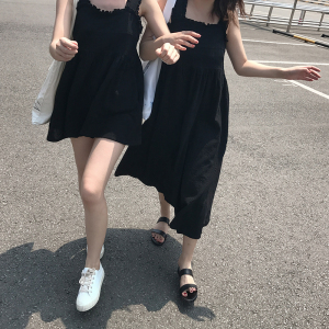2018新PDSZR度假木耳荷叶小飞边黑色吊带裙背心娃娃裙连衣裙女夏连衣裙