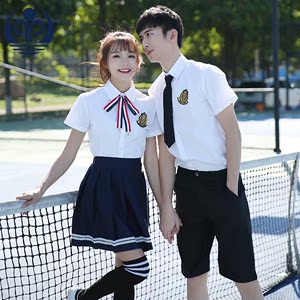 初中学生校服短裤图片