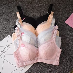 玲珑花小胸聚拢文胸蕾丝性感特平胸加厚内衣无钢圈无缝舒适胸罩
