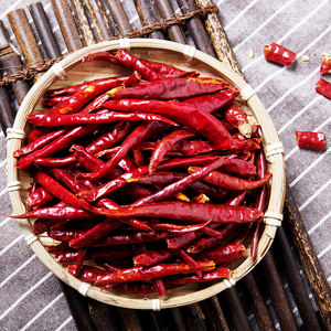 干辣椒段红辣椒图片