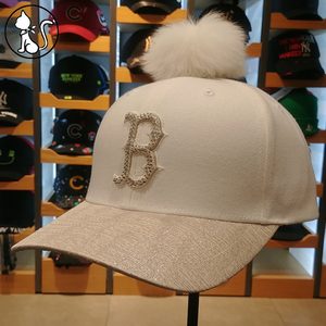 mlb帽子韩国冬季新款波士顿红袜队b字母镶钻毛球女款可调节 span