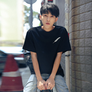 方少港风男装 羽毛图案港风男青年中袖复古港风短袖t恤韩版短t男