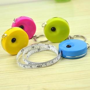 得力8213钥匙扣环迷你卷尺挂件三围量衣尺软尺小皮尺伸缩拉尺1.5m