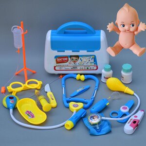 小孩当医生的玩具图片