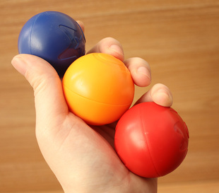 jollybaby手抓摇铃球弹跳球沙沙声练习宝宝抓握小球儿童益智玩具