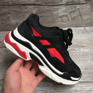 处理运动鞋耐磨图片