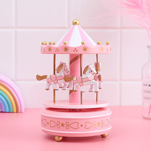 诺诺爱少女心 旋转木马 span class=h>音乐盒 /span>生日蛋糕装饰摆件