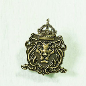 狮子金属徽章图片