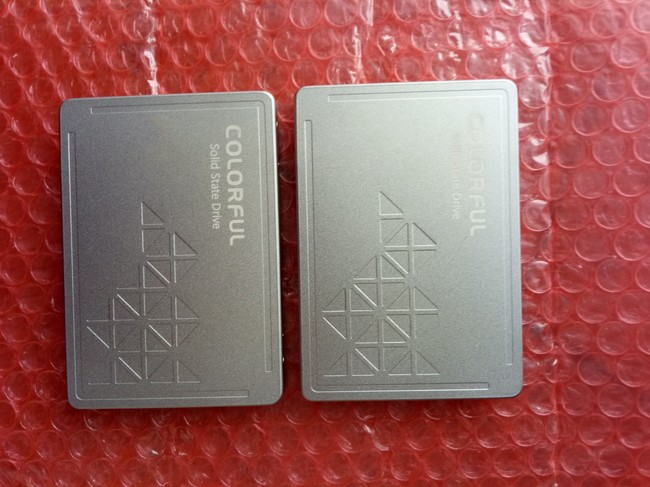 colorful/七彩虹 sl300 240g ssd固态硬盘台式机电脑笔记本通用