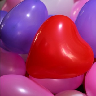 加厚爱心型气球婚庆结婚房布置生日派对装饰求婚心形汽球包邮免邮