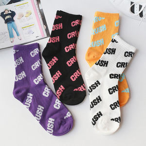 【梦娜品彩袜子杨幂代言丝袜图片】梦娜品彩袜