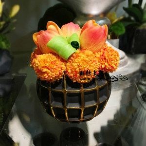  span class=h>高档 /span>黑色圆盆桌花 样板房橙色郁金香 span