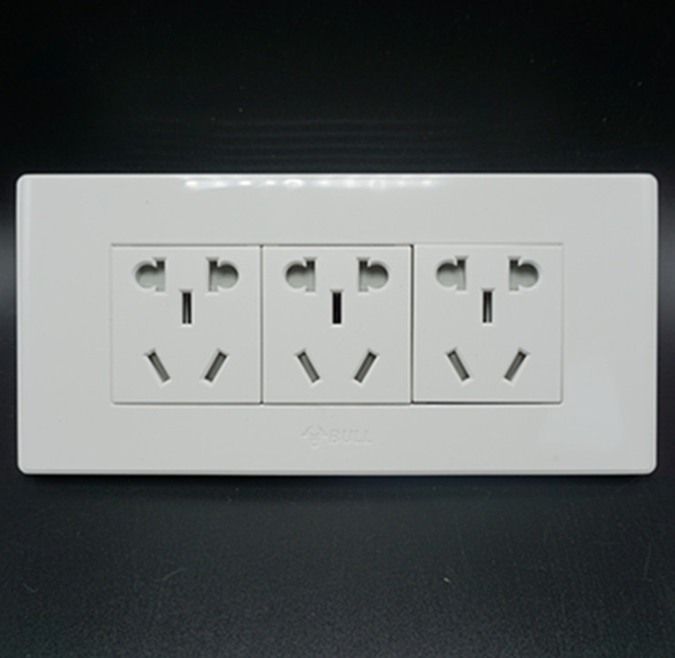 公牛118型开关插座 墙壁暗装9孔电源插座十五孔15孔 九孔插座面板