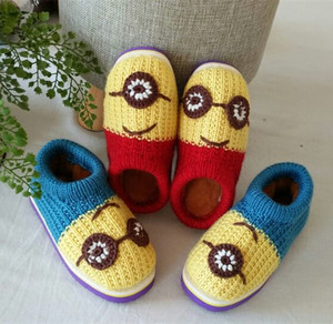 七针坊手工毛线鞋秋冬家居小黄人可爱萌萌毛线鞋纯手工编织材料包
