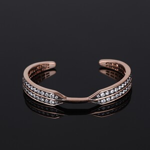 bendel曼哈顿 玫瑰金闪亮锆石 创意款金属质感开口 span class=h>手镯