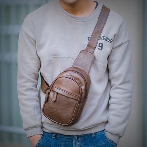 新款迷你男士小包包男包单肩包夏天休闲男士小