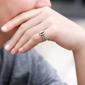 男纯银尾戒图片