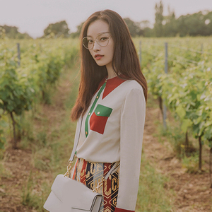 2018早秋新品倪妮明星同款复古学院风 span class=h>翻领 /span>拼色