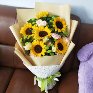 class=h>同城 /span>送花向日葵花束小雏菊 span class=h>鲜花 /span>