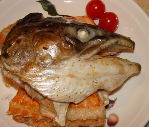 东北特产黑龙江抚远县特产腌制咸鱼 野生鱼大马哈鱼鱼头10斤起拍