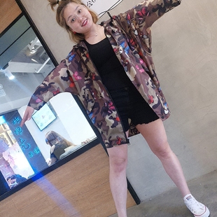 二胖迷彩 防晒衣服 胖人外套大码女 胖mm 宽松 韩版280斤春夏新款